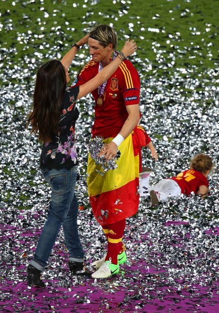Fernando Torres hạnh phúc bên bà xã Olalla